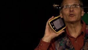 Philippe CAZENEUVE - Conférence-spectacle "L'Écran ... Méchant loup ?"